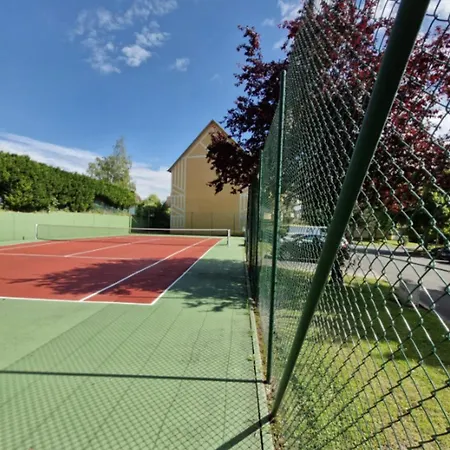 Pretty Flat With Swimming Pool In * Touques
